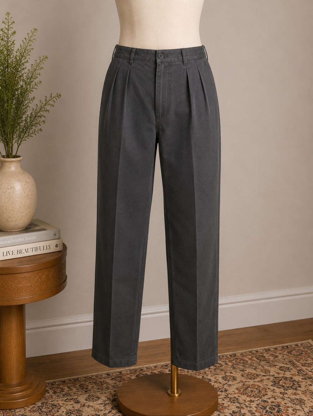Tall Hunt Club Men's Pleated Trousers in Charcoal Gray